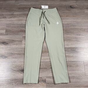 NWT Stio CFS board pants size 6/R